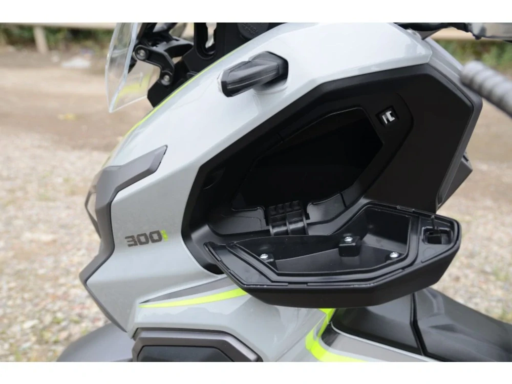 Skútr TUMOTO XDV 125